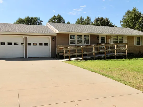 2288 Staborn Dr, Beloit, WI 53511