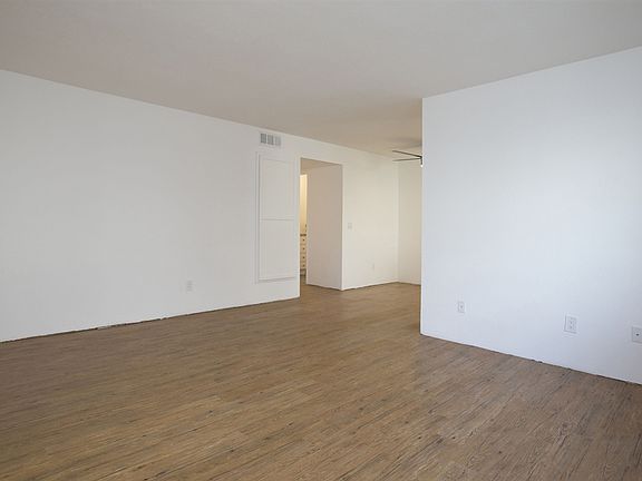 4th image of 10760 N Magnolia Ave Unit 7B