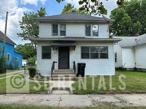 4th image of 2413 Kenwood Ave