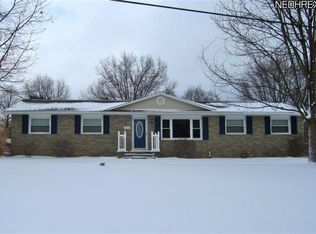 3679 N Sunnyfield Dr, Akron, OH