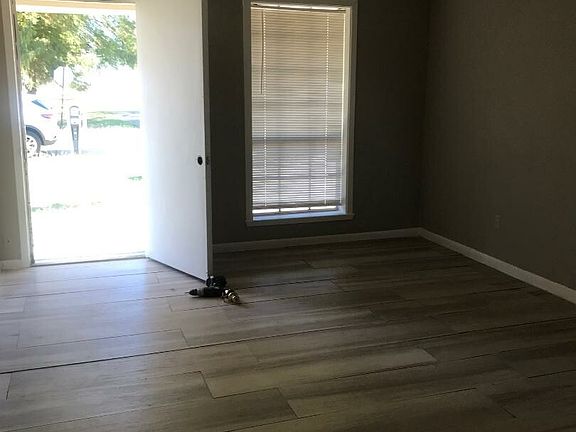 3rd image of 145 Diane Dr