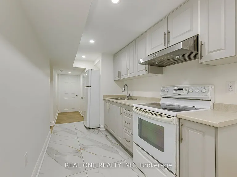 655 Paragon Pl E #BASEMENT — Photo 5