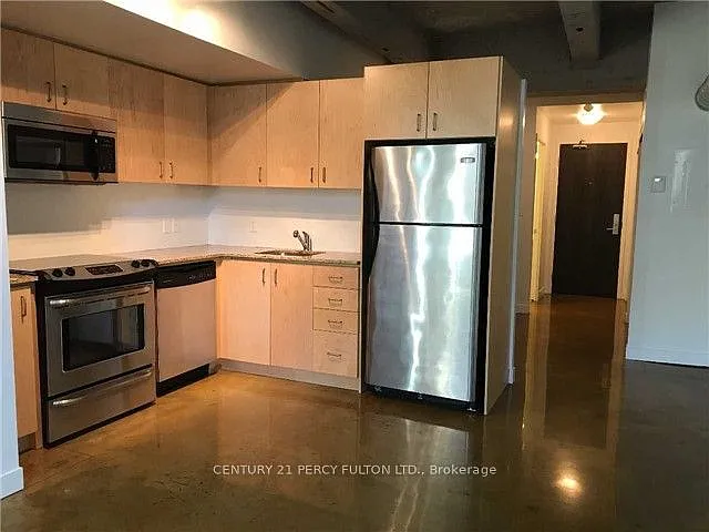 201 Carlaw Ave #L02 — Photo 5
