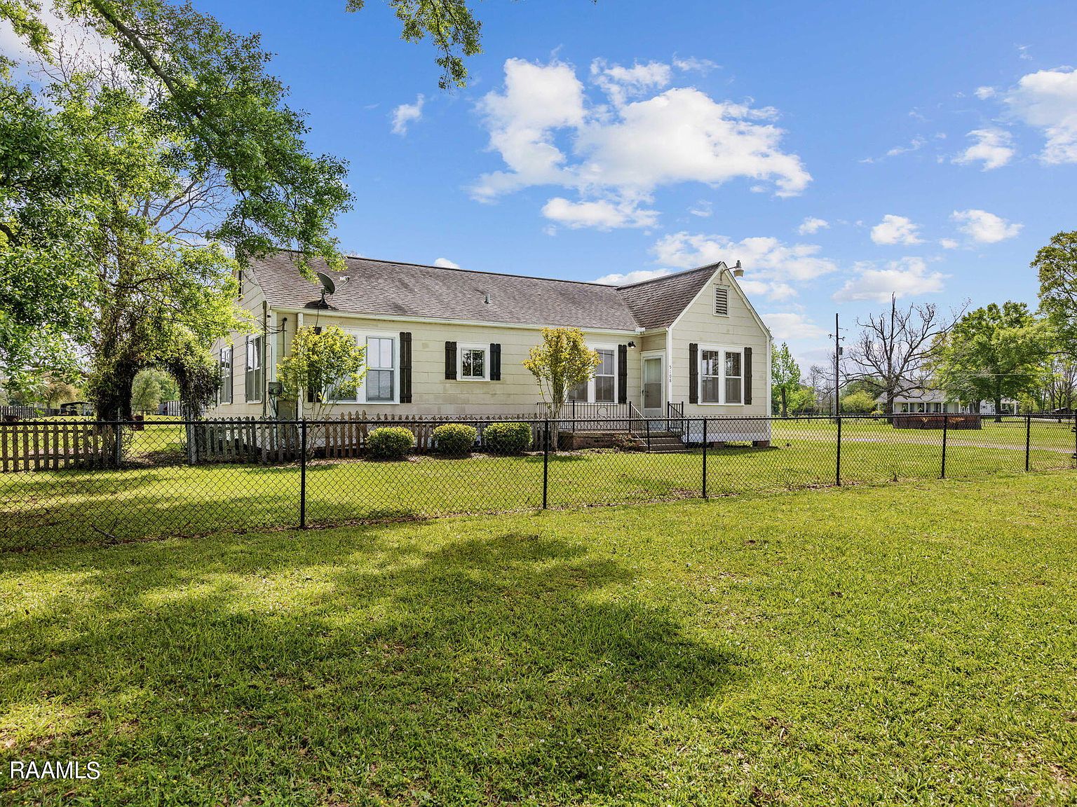 5108 Highway 182, Opelousas, LA 70570 MLS 24003061 Zillow