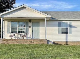 138 W Roberts Rd, Portland, TN 37148