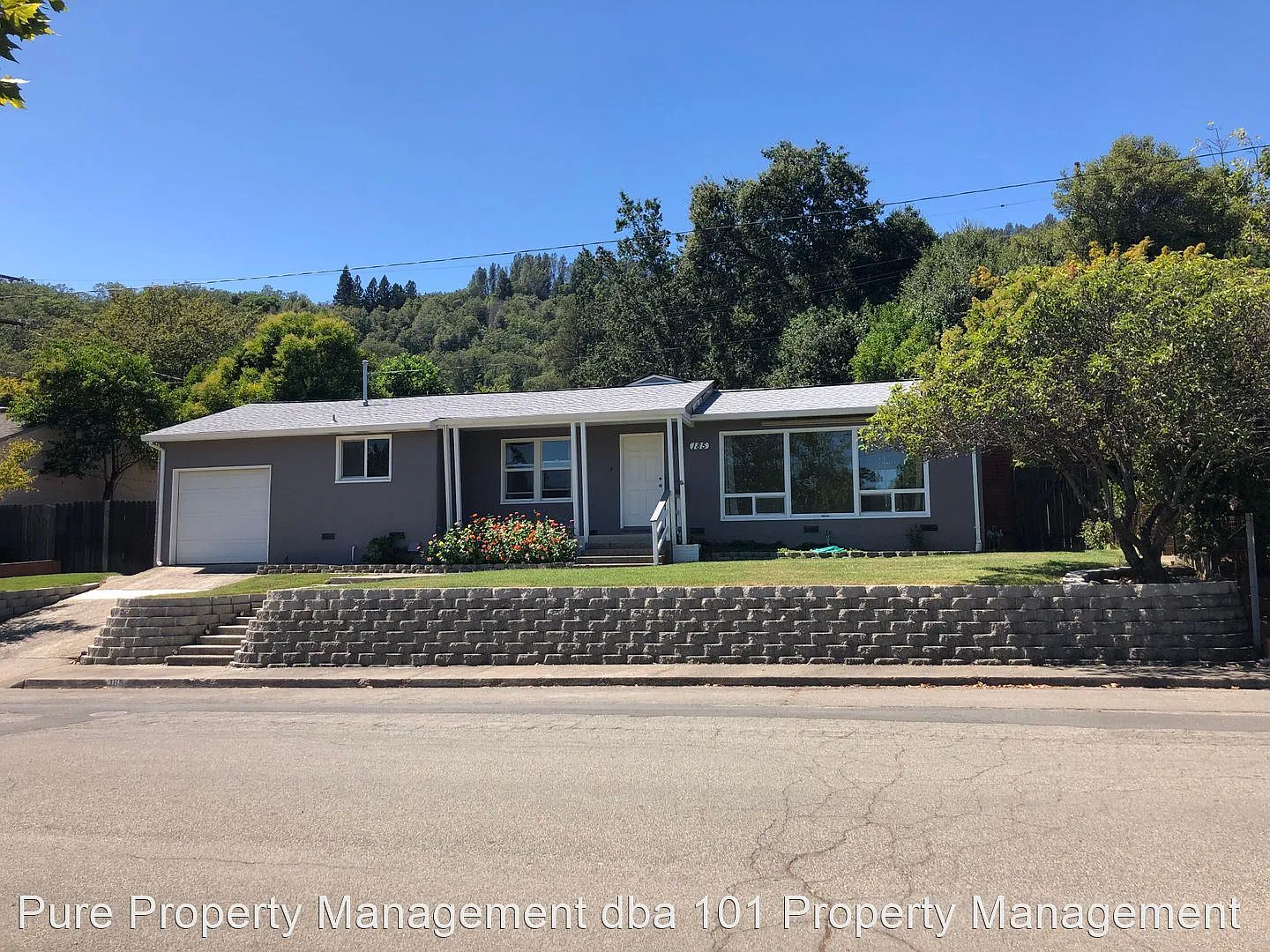 185 Calvert Ct photo 1