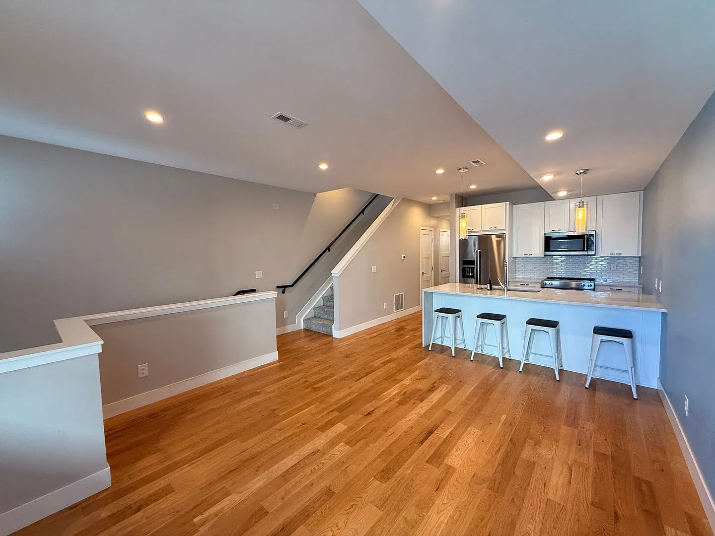 Modern West Colfax Townhome with Rooftop Views & Easy Access to Sloan's Lake — Photo 4