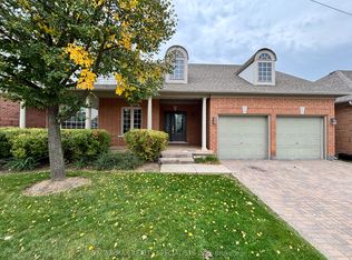 8 Yorkwood Trl, Brampton, ON L6R3J3