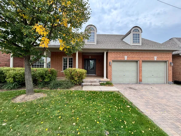 8 Yorkwood Trl, Brampton, ON L6R 3J3