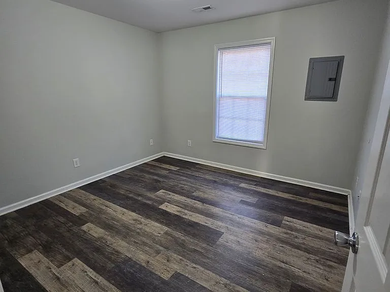 62 Coats Cir — Photo 11