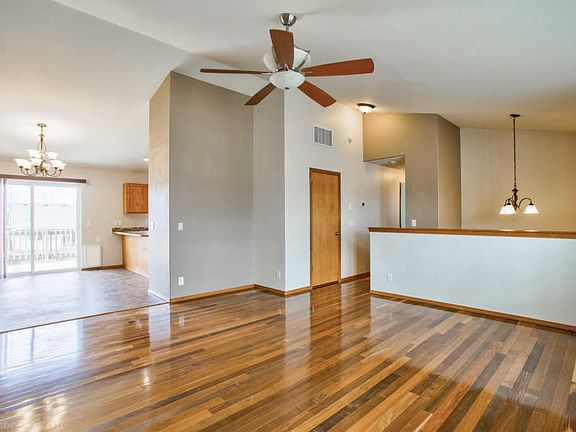 3rd image of 2771 N Ivy Ln