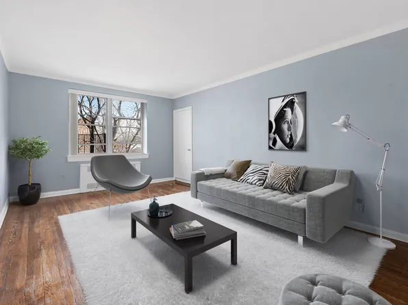 920 East 17th Street image 1 of 11