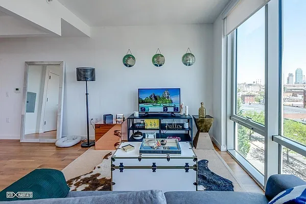 Rented by Corcoran | media 22