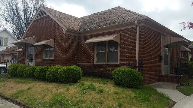 Building Photo 4