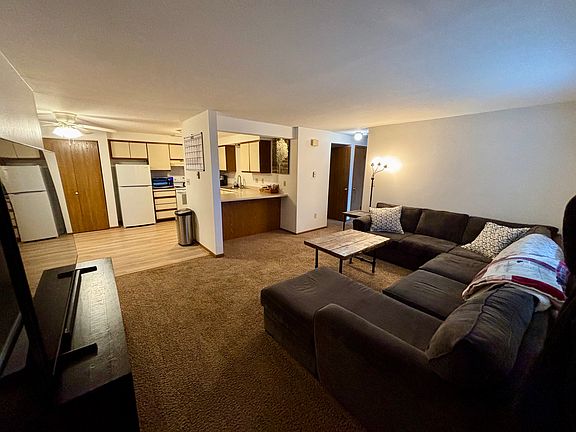 5th image of S85W18632 Jean Dr #38
