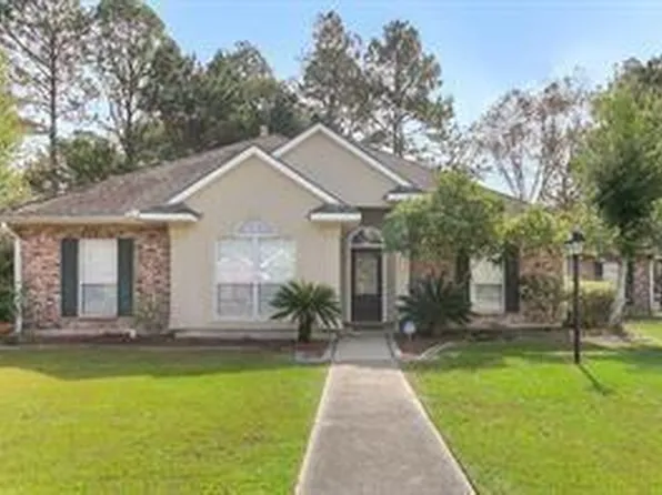 2058 Olvey Dr, Mandeville, LA 70448
