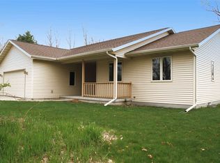 N3477 Marlwood Dr, Wautoma, WI 54982