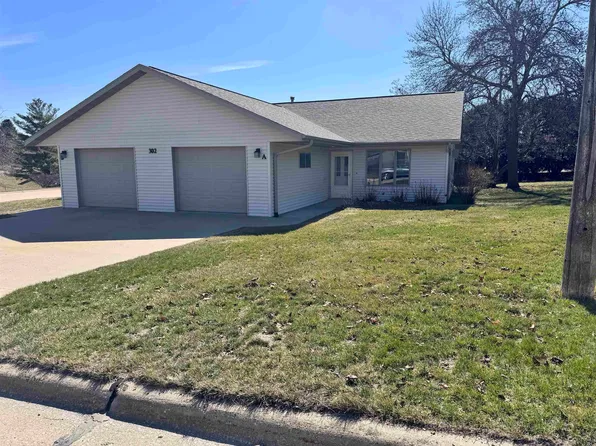 302A E Brooks St, Ossian, IA 52161