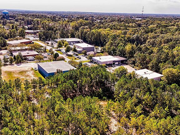 5th image of 184 Lott Ct