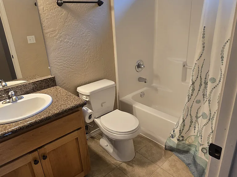 233 Wintersage Cir — Photo 17