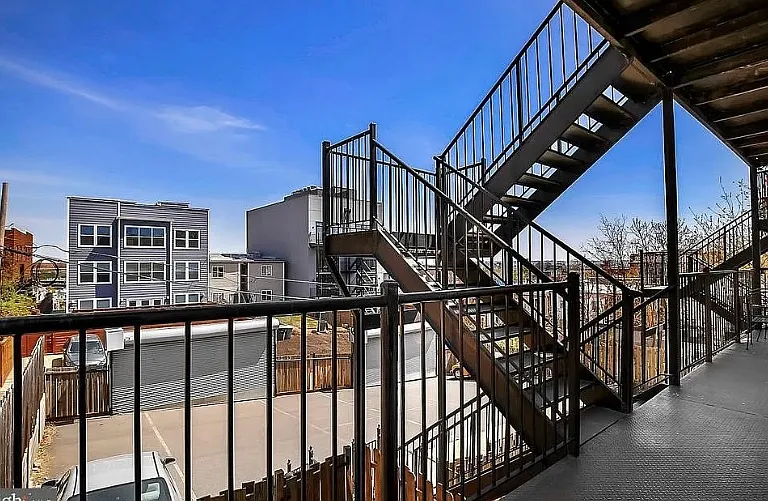 1921 2nd St NE #202 — Photo 7