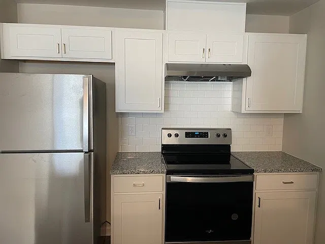 1 bed, 603 sqft, $1,200 — Photo 2