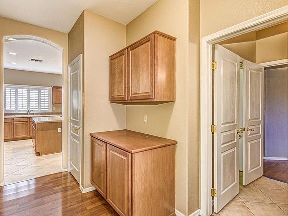 4th image of 3562 S Crosscreek Dr