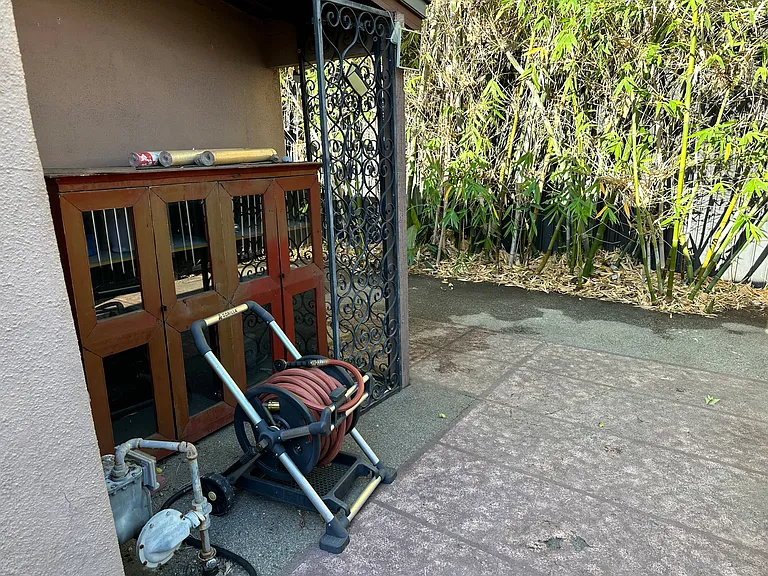 10809 Huston St — Photo 6