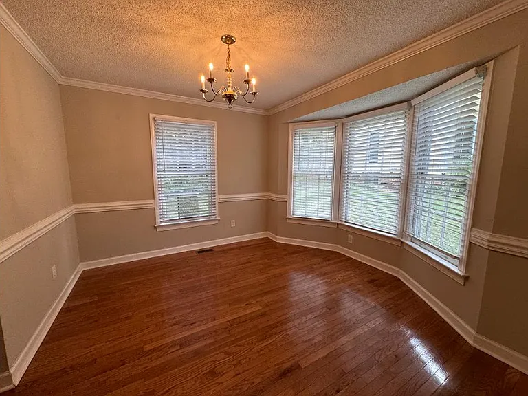 101 Queens Knoll Ct — Photo 3