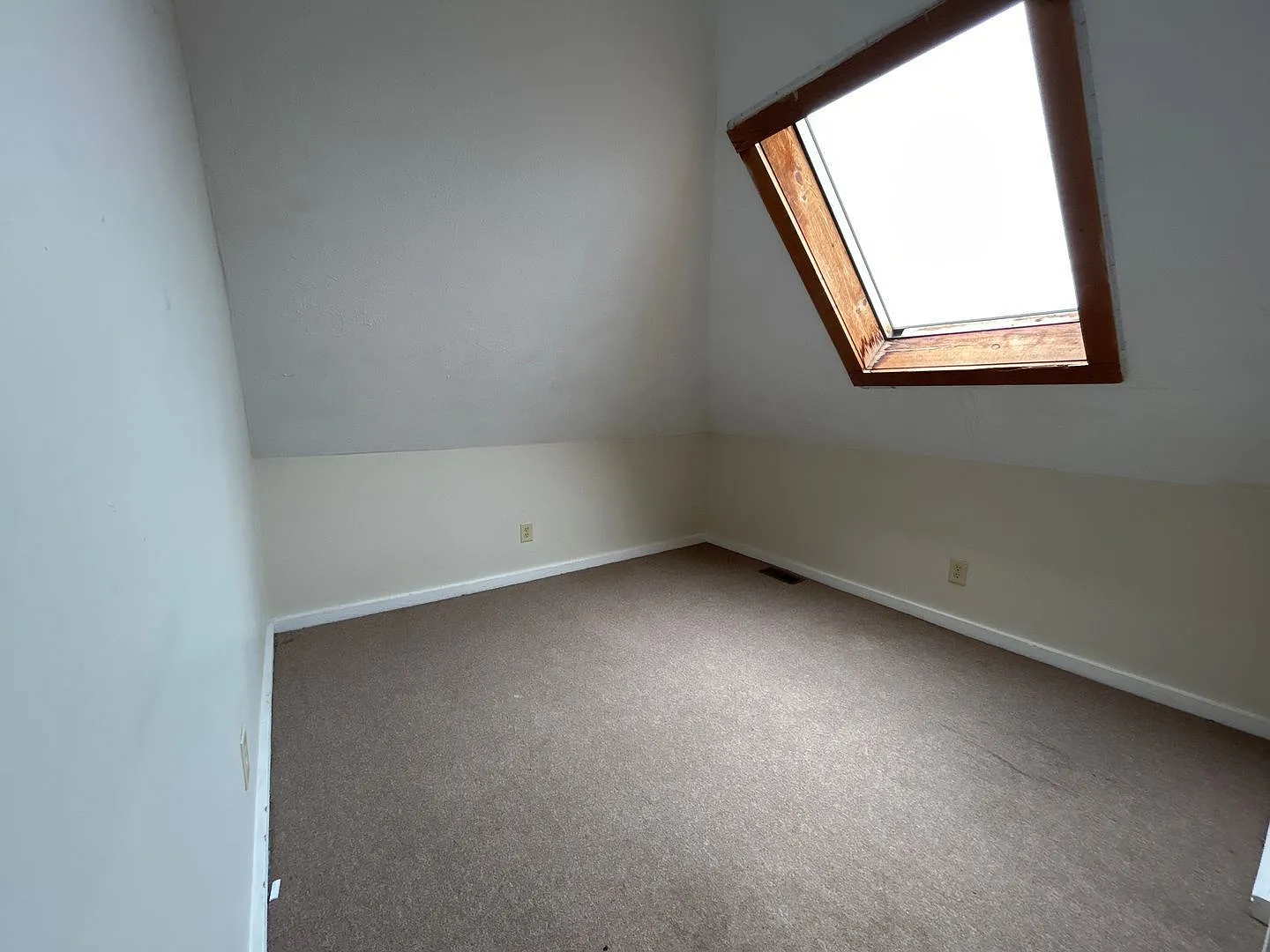 3 bed, 1.0 bath, $1,656 — Photo 3