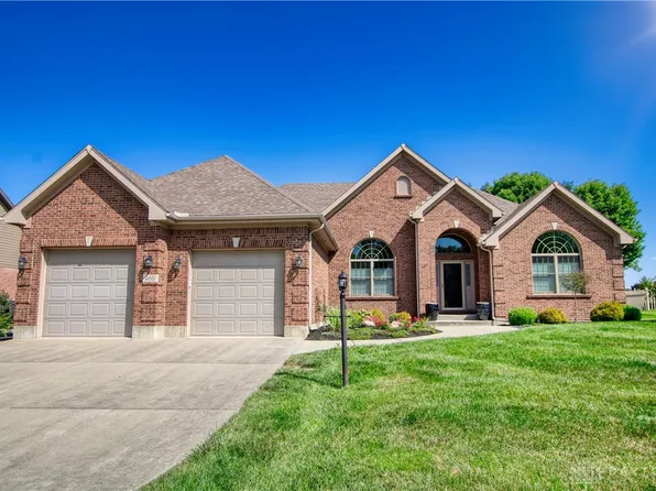 460 Thomas Dr, Springboro, OH 45066