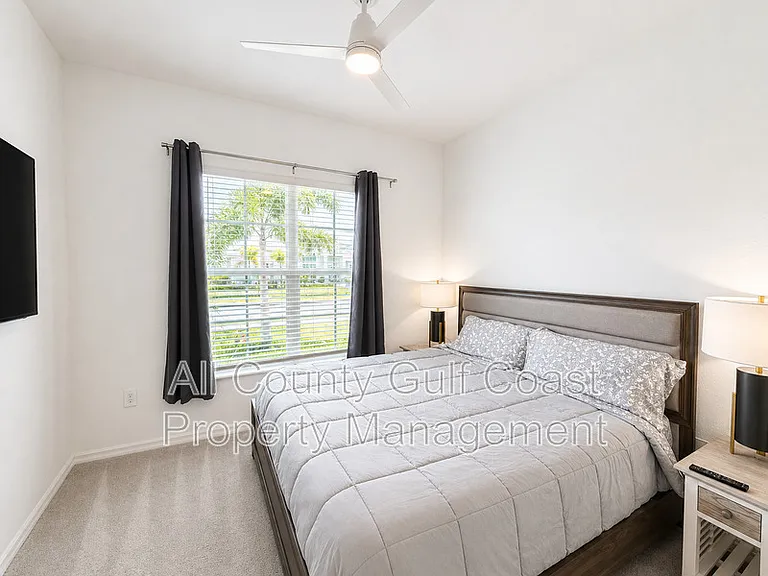 5628 Lightning Whelk Ln — Photo 10