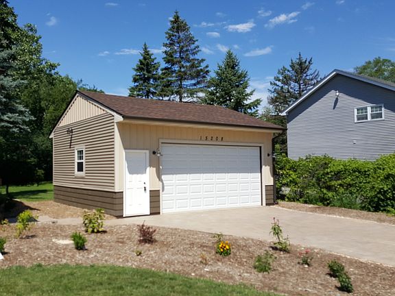 3rd image of 15208 La Crosse Ave
