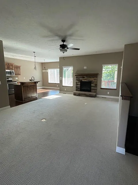 3715 S 202nd Ave — Photo 3