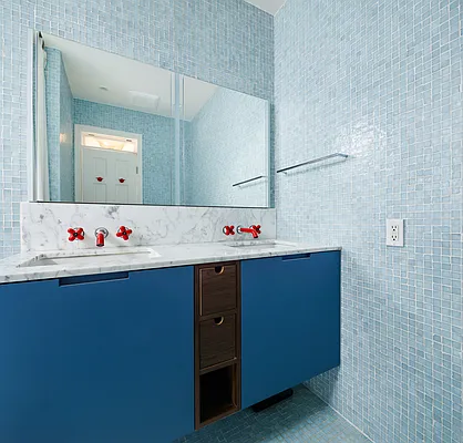 Sold by Compass | media 10