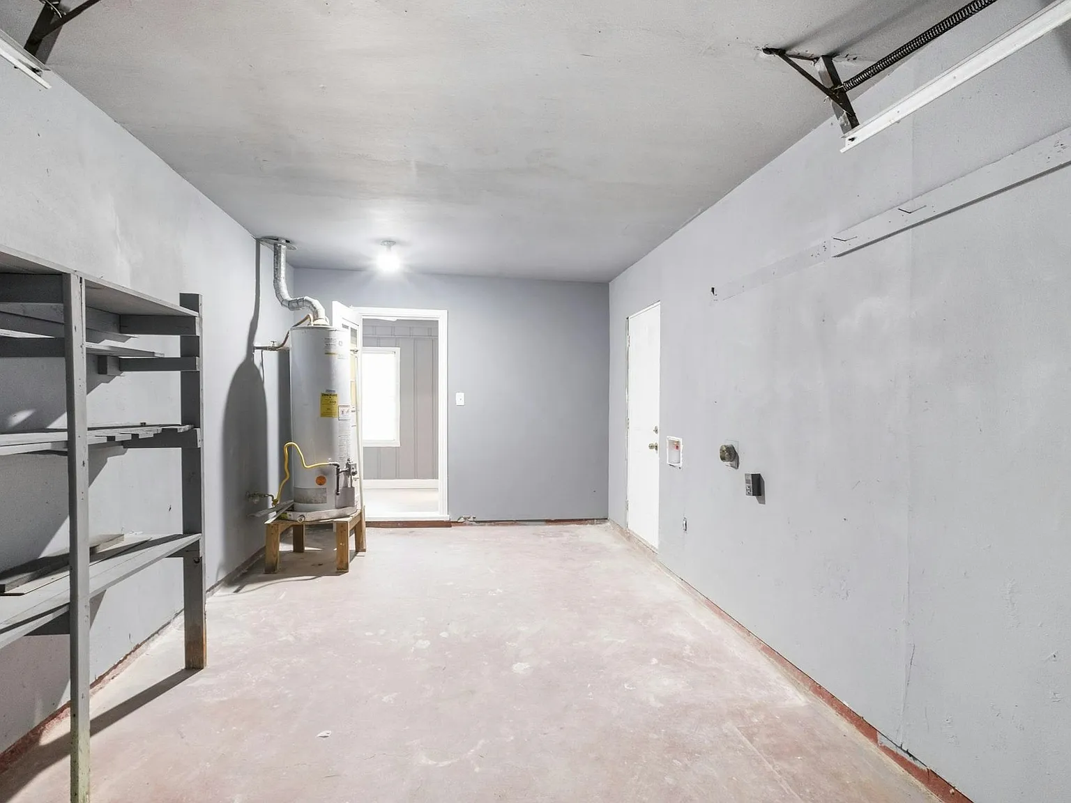 1521 West Blum Street — Photo 2