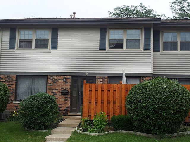 1st image of 4 Winthrop Ct