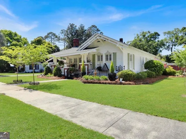 242 S Wayne St, Jesup, GA 31546