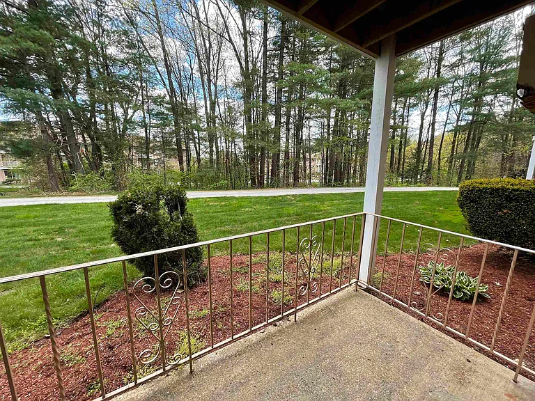 379 Huse Rd #8 — Photo 25