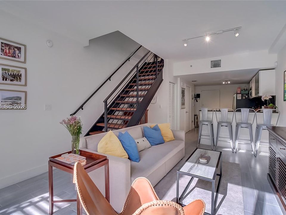 1st image of 3339 Virginia St