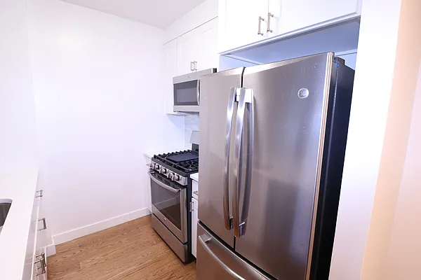 Rented by A&E Real Estate Management | media 13