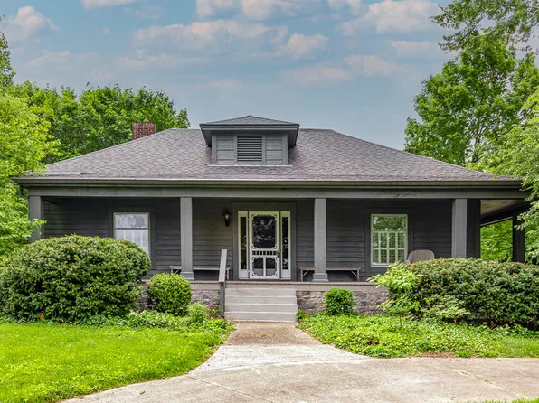 3694 Keene Troy Pike, Versailles, KY 40383