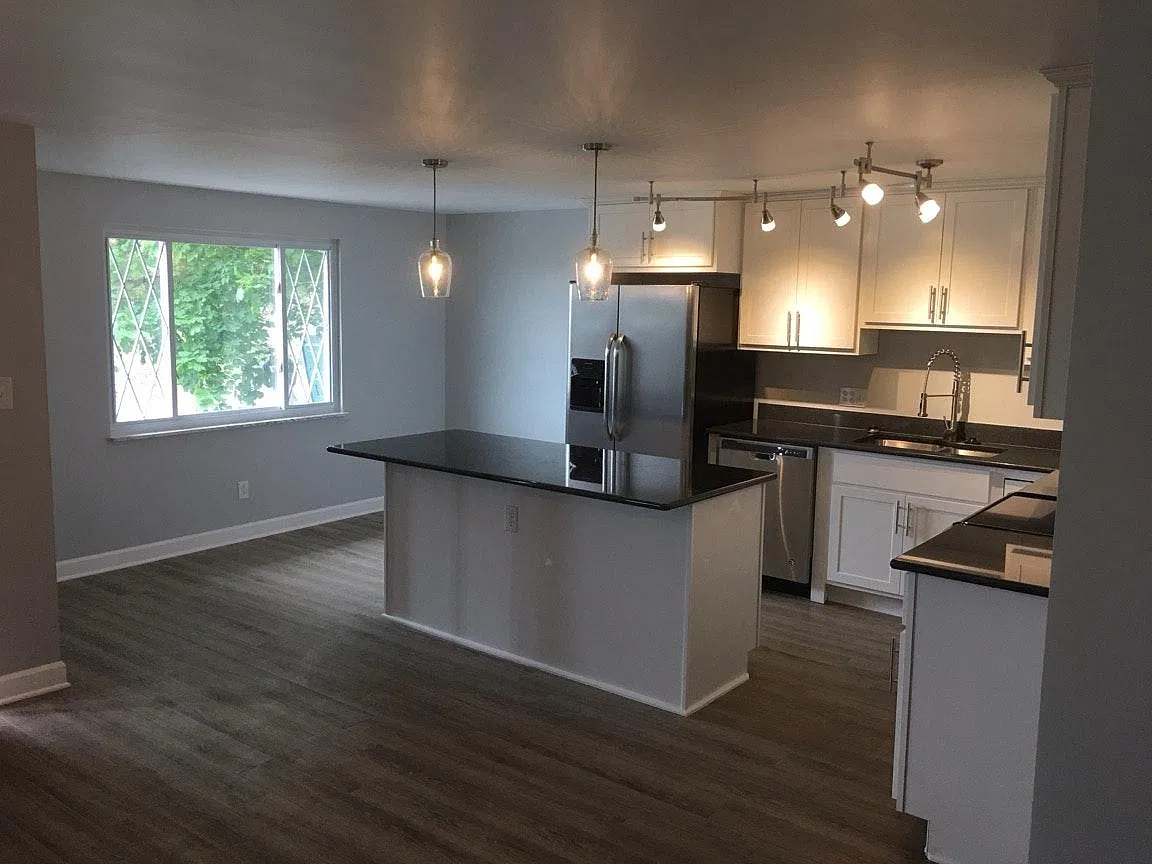 3 bed, $1,500 — Photo 1