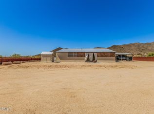 42605 N 6th Ave, New River, AZ 85087