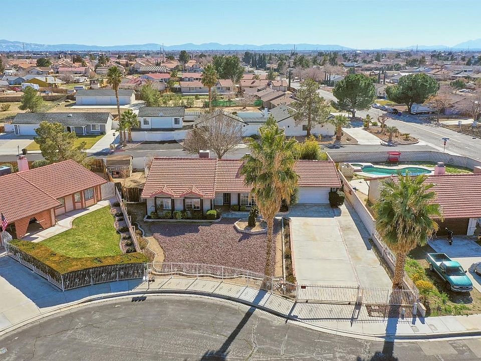 1st image of 14123 Pacoima Cir