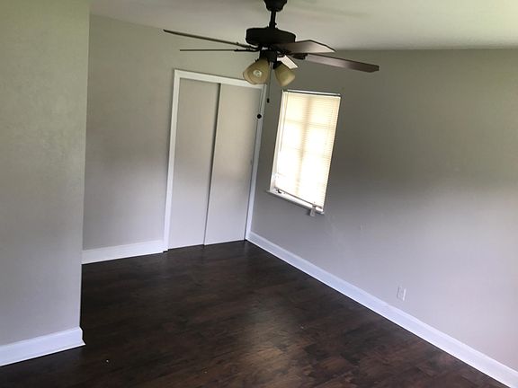 4th image of 3050 N Willowood Ln