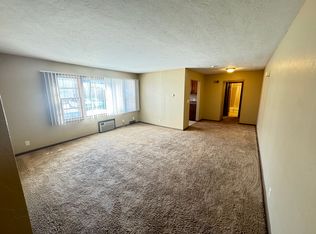 1400 S 20th St #5, Lincoln, NE 68502