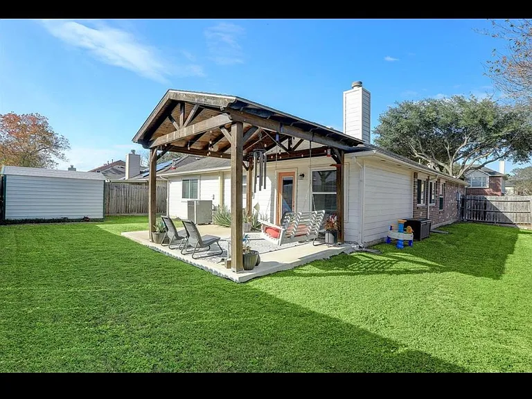 4508 Stonebridge Dr — Photo 9