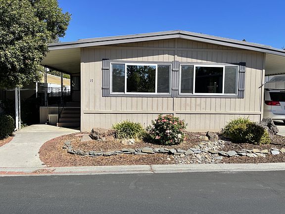 4th image of 17 Walnut Dr #17