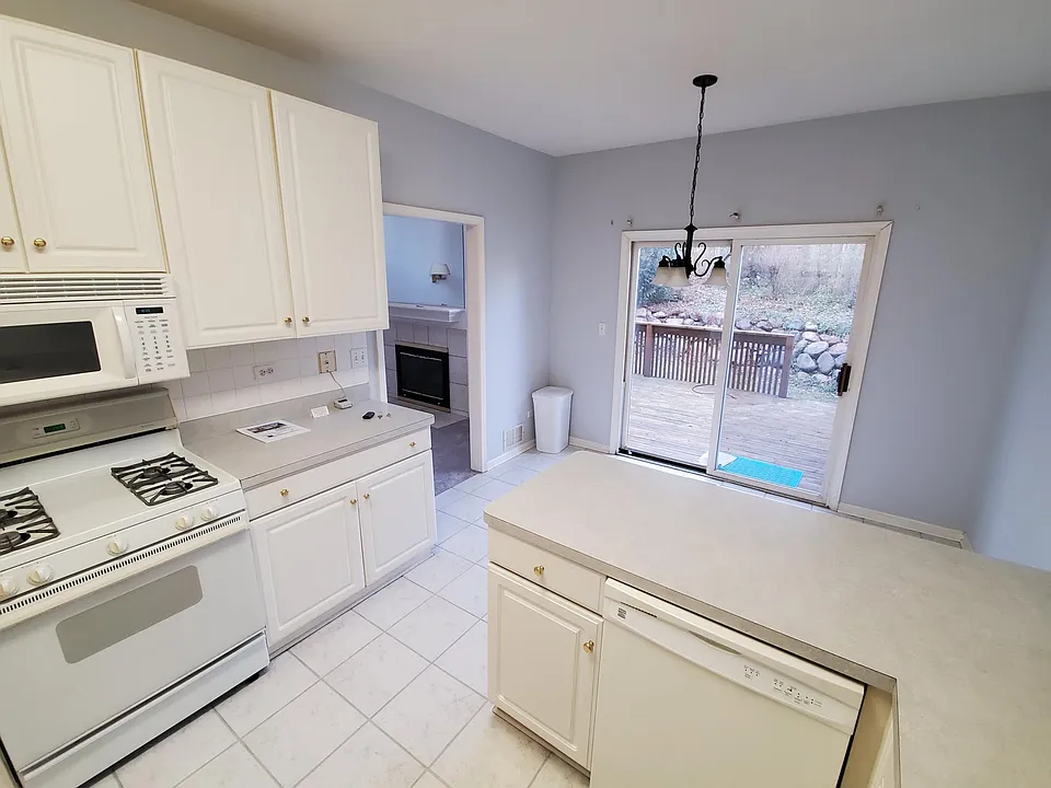 254 Charlotte Ct